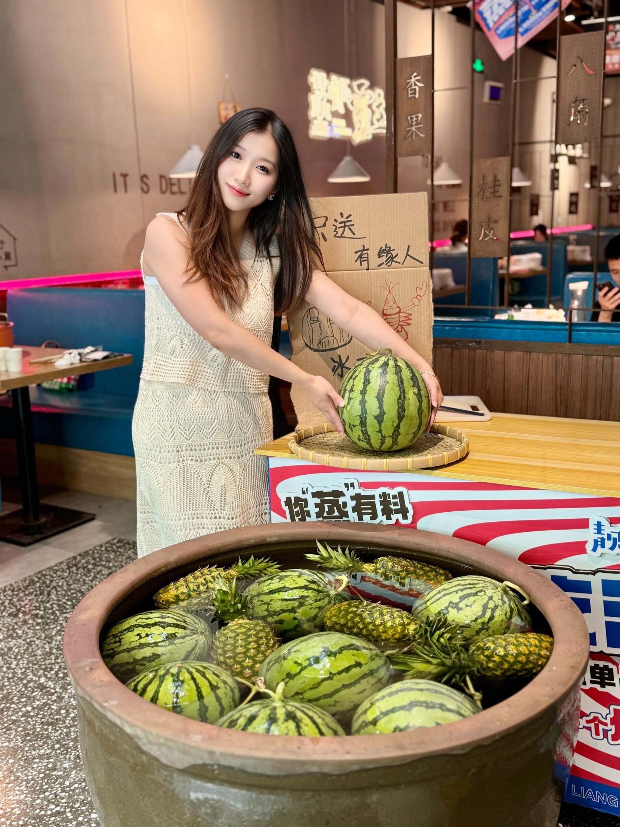 吃瓜蒙主(吃瓜蒙主姓名) 吃瓜蒙主(吃瓜蒙主姓名)