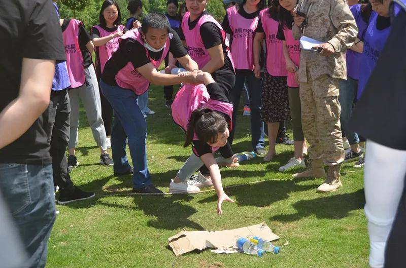 每日大赛反差大赛校园活动主题(反差表演)