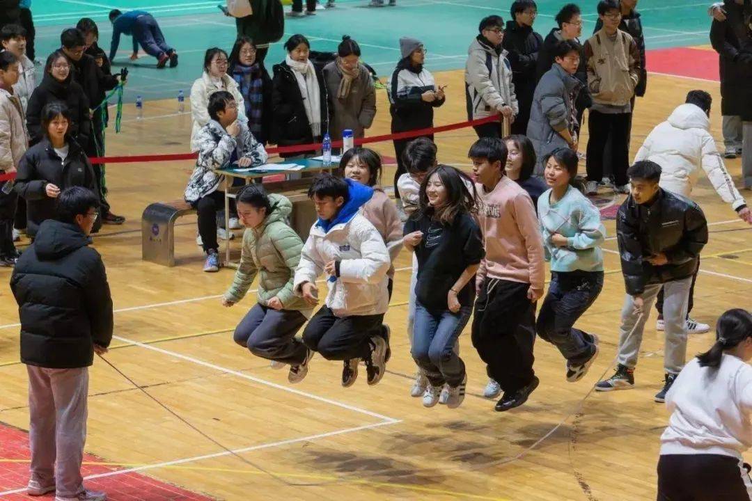 每日大赛校园大赛反差大赛主题(每日大赛校园大赛反差大赛首页) 每日大赛校园大赛反差大赛主题(每日大赛校园大赛反差大赛首页)