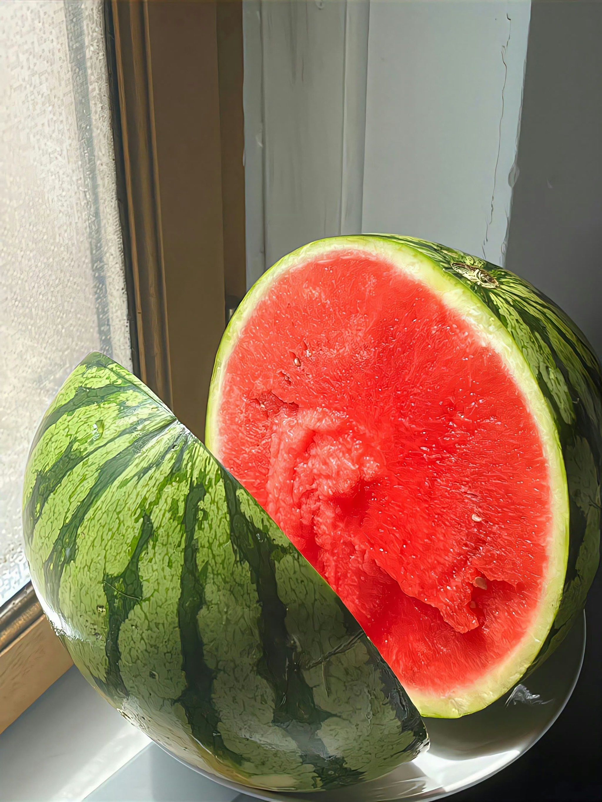 成圣吃瓜(北方人的吊瓜是什么瓜)